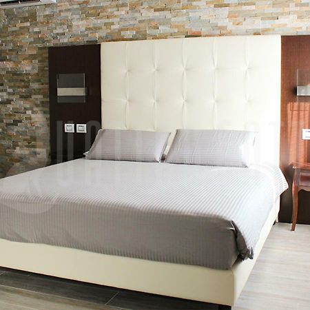 Quattro Gatti Rooms&Suite Verdello ภายนอก รูปภาพ